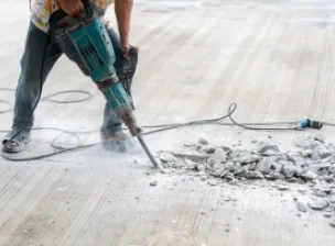 Sustentabilidade: demolição manual x martelete leve 10 kg | Casa do Construtor - Aluguel de equipamentos