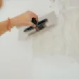 Reboco com gesso vs. cimento: qual revestimento usar na sua parede? | Casa do Construtor - Aluguel de equipamentos